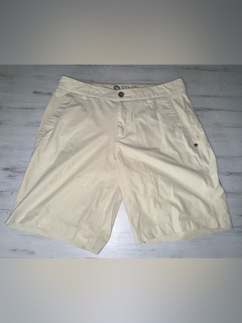 Vuori Meta Men’s 30 Khaki Performance Chino Shorts V379